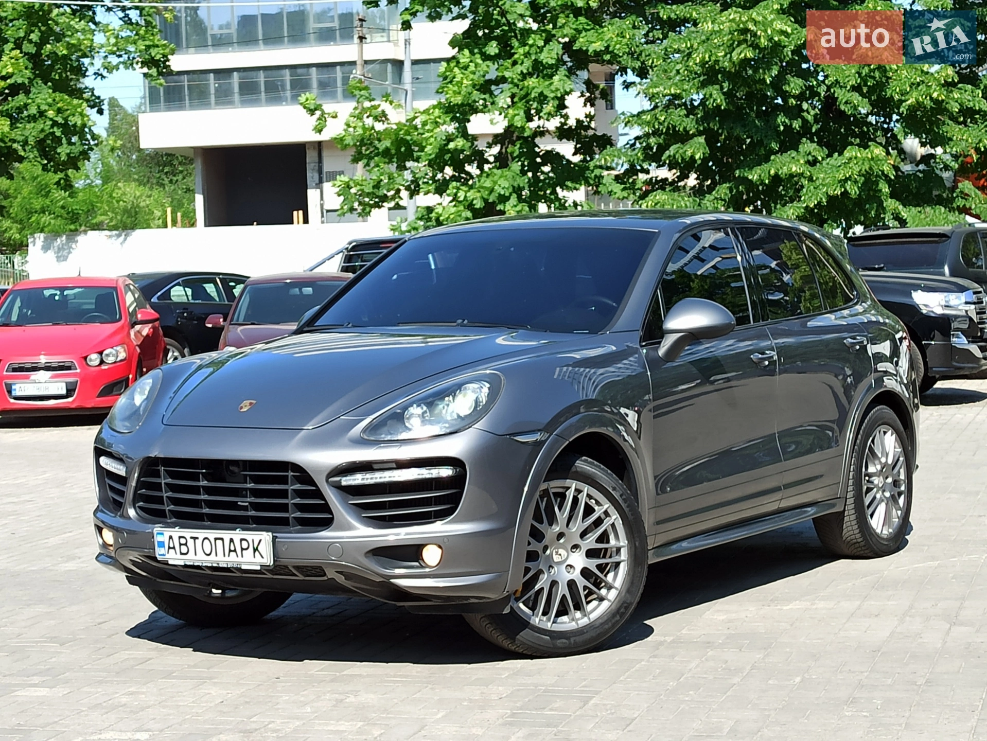 2012 Porsche Cayenne - мініатюра 2