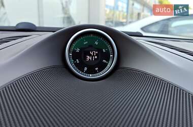 Внедорожник / Кроссовер Porsche Cayenne 2012 в 