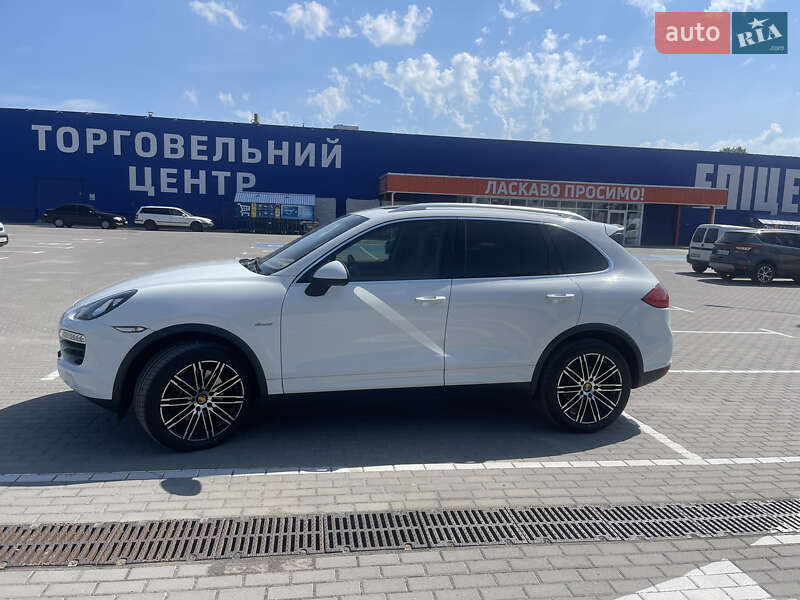 Внедорожник / Кроссовер Porsche Cayenne 2013 в Тернополе