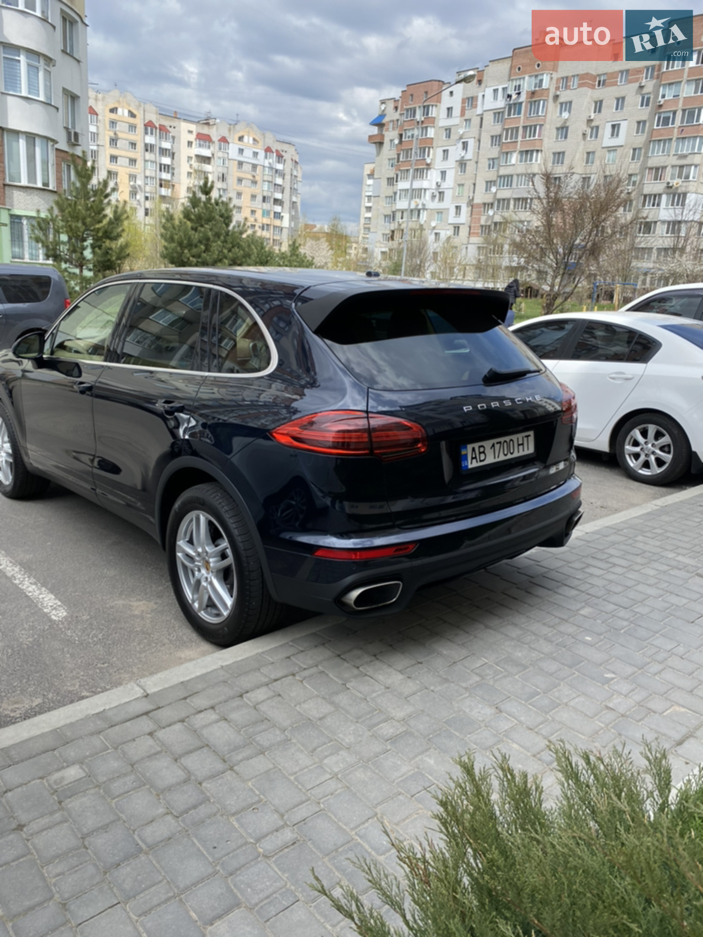 2015 Porsche Cayenne - мініатюра 9