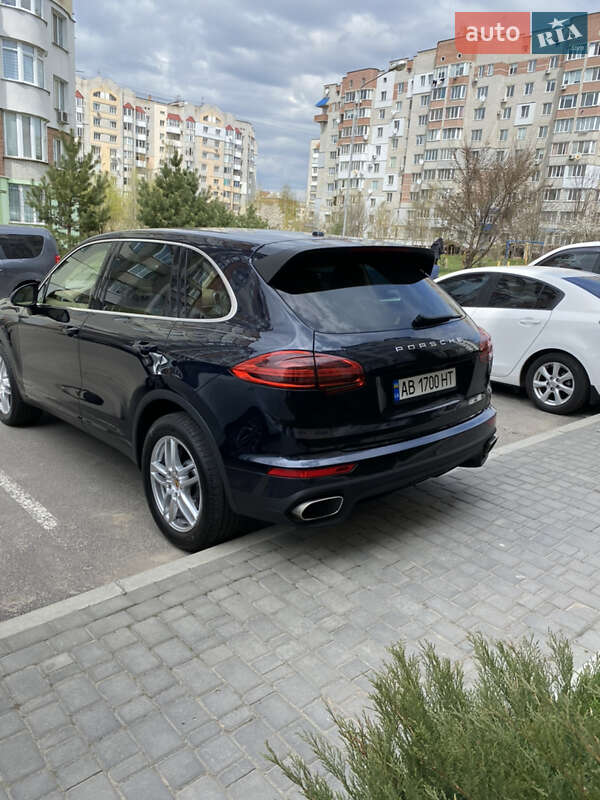 Внедорожник / Кроссовер Porsche Cayenne 2015 в Виннице