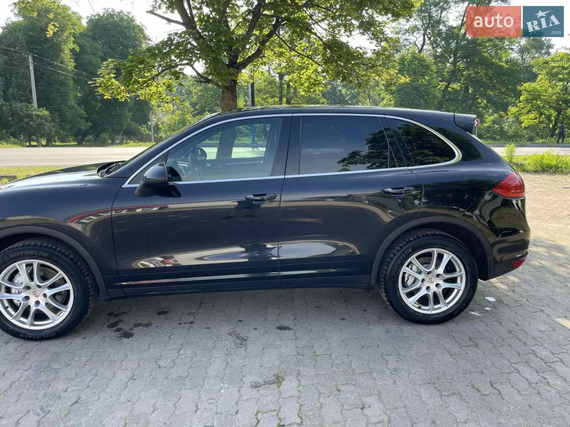 2010 Porsche Cayenne - мініатюра 2