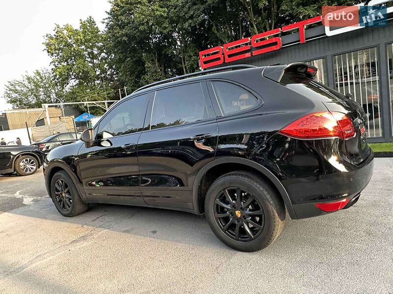 Позашляховик / Кросовер Porsche Cayenne 2010 в Вінниці