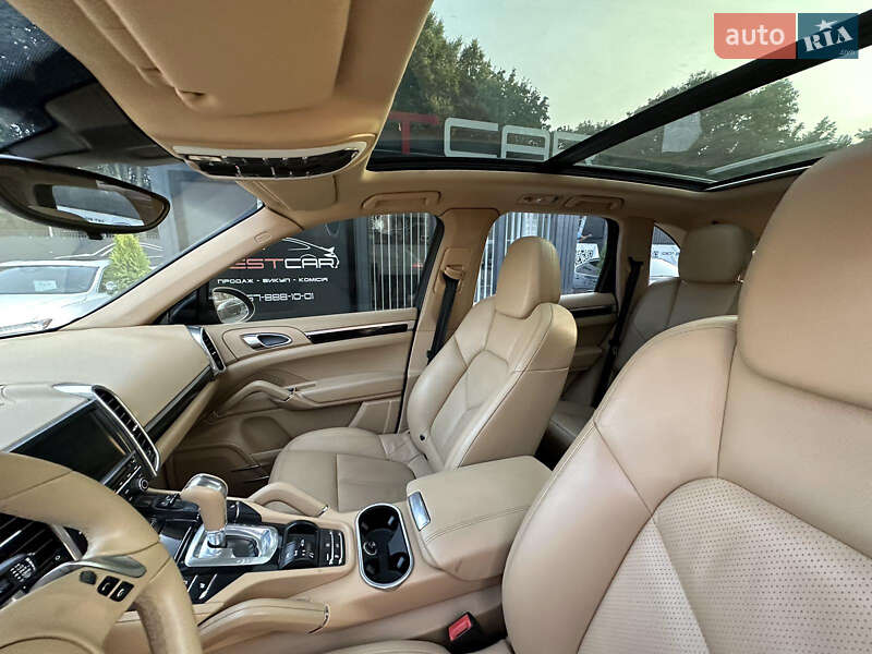 Позашляховик / Кросовер Porsche Cayenne 2010 в Вінниці