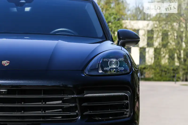 Porsche Cayenne 2019 VIN WP1ZZZ9YZLDA00040 фото оголошення 3 з 65