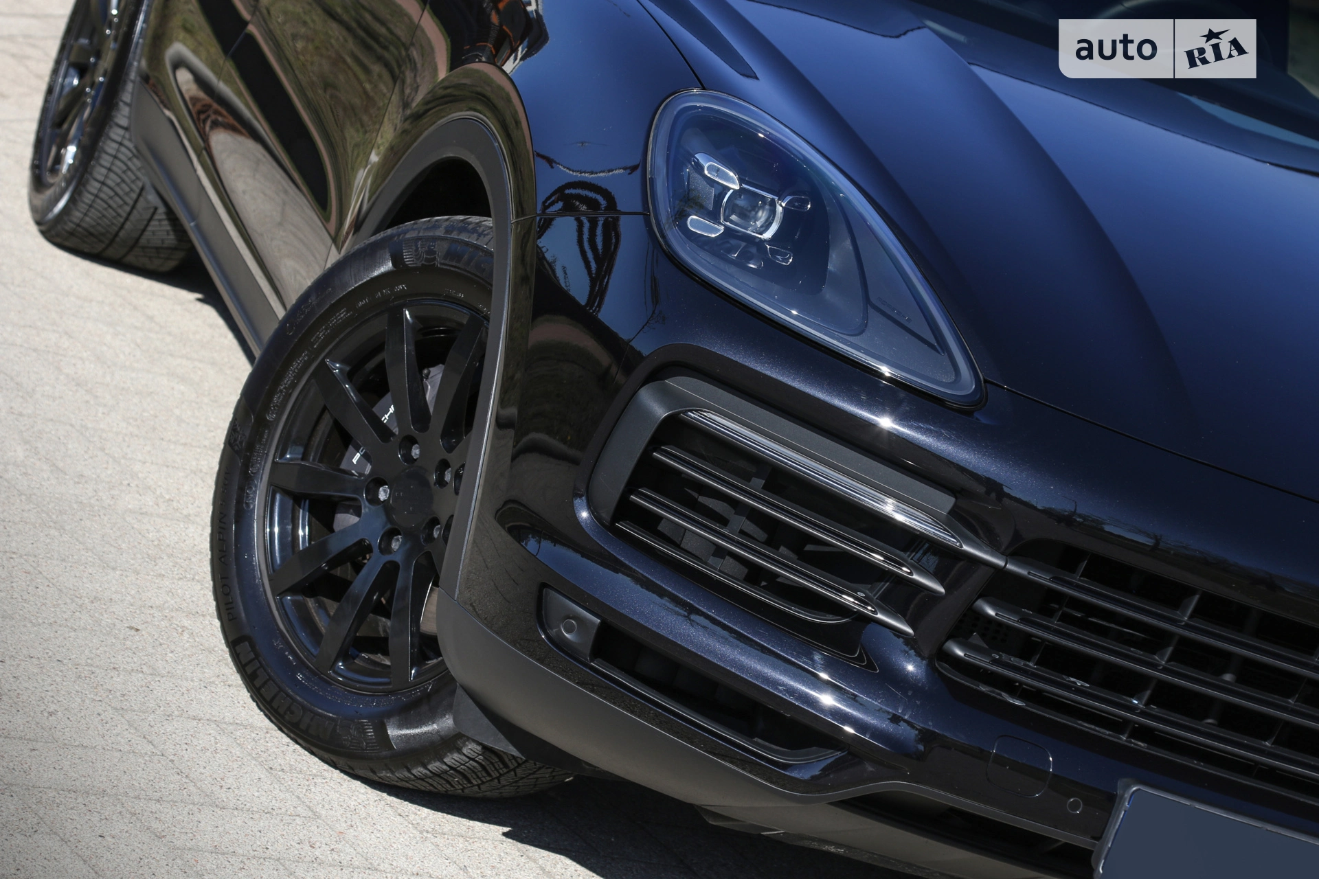 2019 Porsche Cayenne - мініатюра 4
