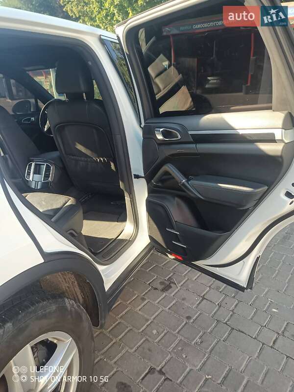 Внедорожник / Кроссовер Porsche Cayenne 2013 в Днепре фото 17 Внедорожник / Кроссовер Porsche Cayenne 2013 в Днепре