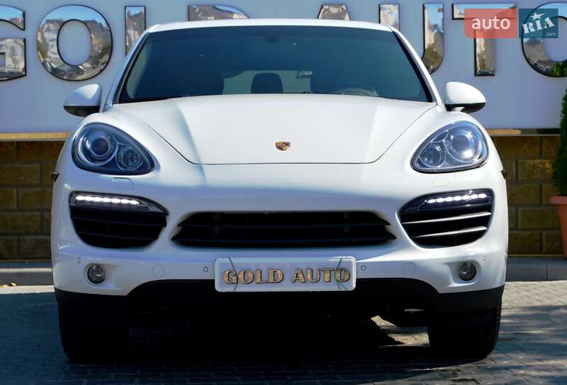 Внедорожник / Кроссовер Porsche Cayenne 2012 в Одессе
