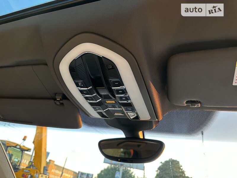 Внедорожник / Кроссовер Porsche Cayenne 2011 в Луцке