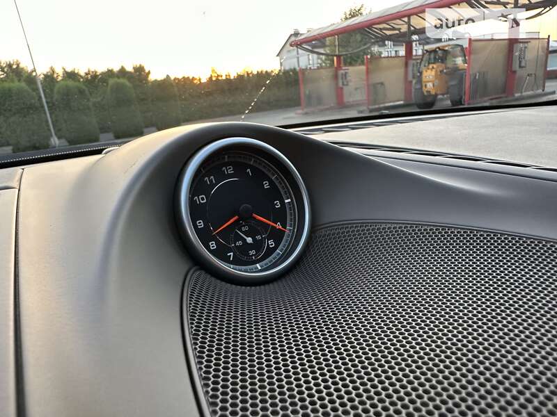 Внедорожник / Кроссовер Porsche Cayenne 2011 в Луцке