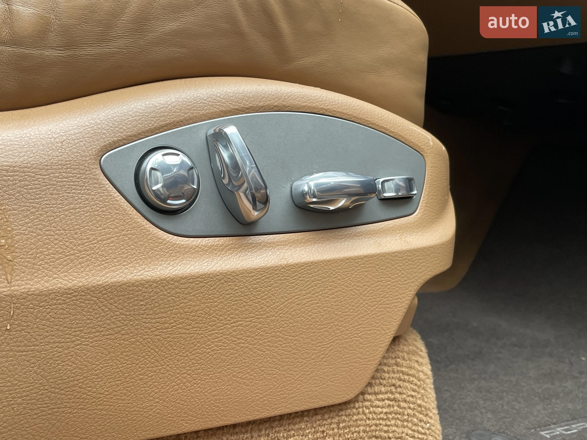 2012 Porsche Cayenne - мініатюра 15
