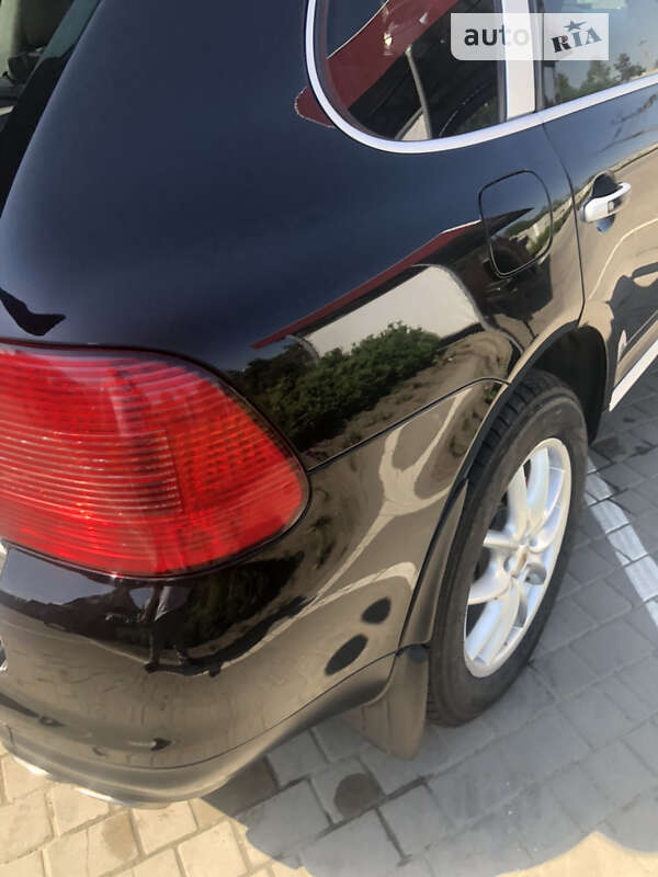Позашляховик / Кросовер Porsche Cayenne 2004 в Олевську