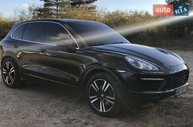 Внедорожник / Кроссовер Porsche Cayenne 2012 в 