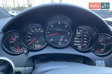 Внедорожник / Кроссовер Porsche Cayenne 2013 в 