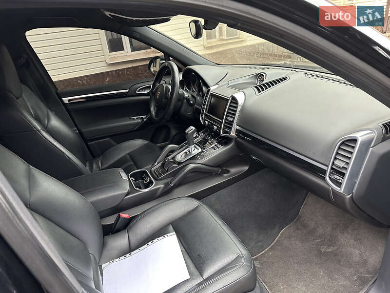 Внедорожник / Кроссовер Porsche Cayenne 2013 в Кривом Роге фото 22 Внедорожник / Кроссовер Porsche Cayenne 2013 в Кривом Роге