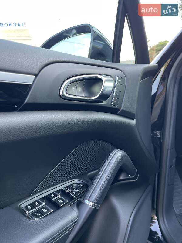 Внедорожник / Кроссовер Porsche Cayenne 2017 в Одессе