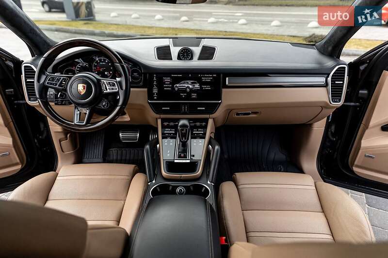 Внедорожник / Кроссовер Porsche Cayenne 2018 в Днепре