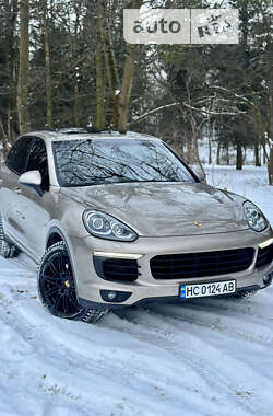 Porsche Cayenne 2015