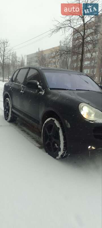 Внедорожник / Кроссовер Porsche Cayenne 2005 в Киеве