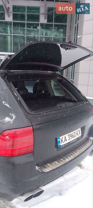 Внедорожник / Кроссовер Porsche Cayenne 2005 в Киеве