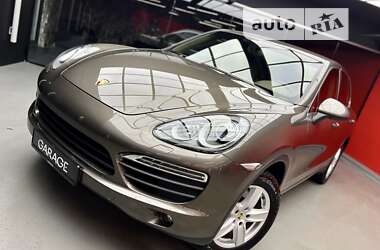 Внедорожник / Кроссовер Porsche Cayenne 2012 в Киеве