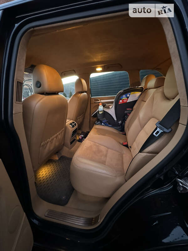 Позашляховик / Кросовер Porsche Cayenne 2009 в Івано-Франківську