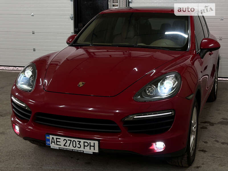 Внедорожник / Кроссовер Porsche Cayenne 2013 в Кривом Роге