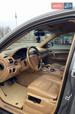 Внедорожник / Кроссовер Porsche Cayenne 2009 в 