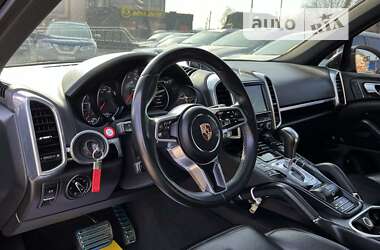 Внедорожник / Кроссовер Porsche Cayenne 2014 в Коломые