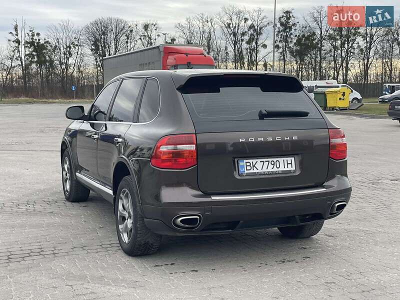 Позашляховик / Кросовер Porsche Cayenne 2009 в Дубні