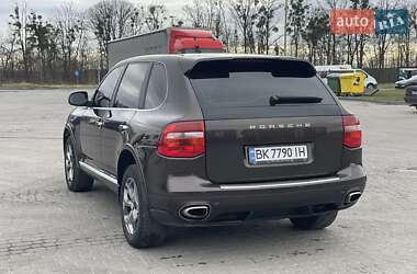 Внедорожник / Кроссовер Porsche Cayenne 2009 в 