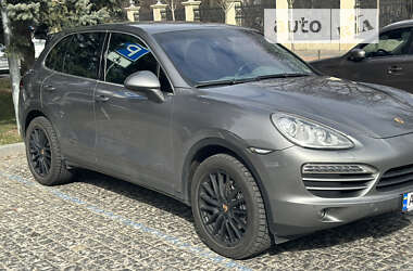 Внедорожник / Кроссовер Porsche Cayenne 2013 в Днепре