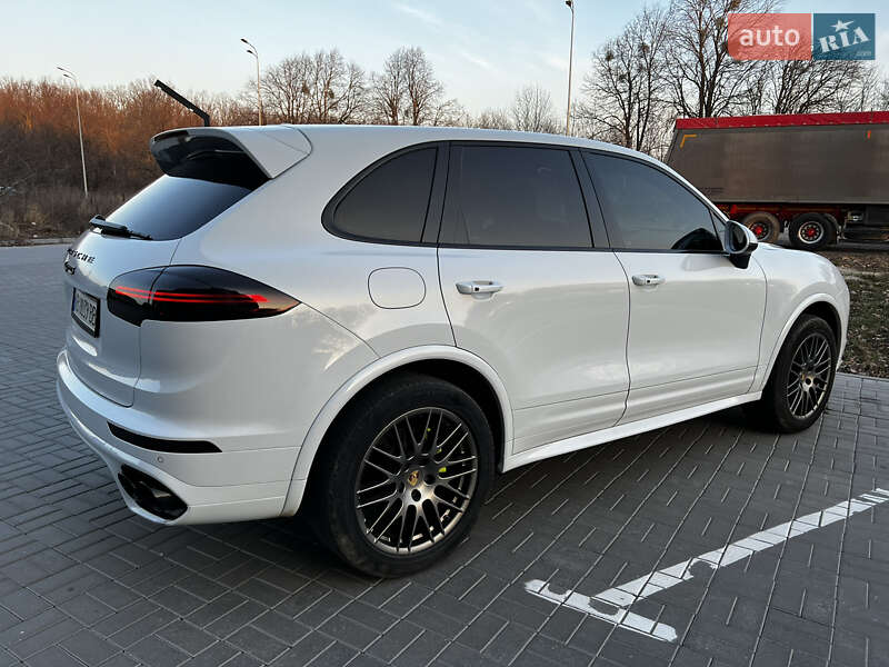 Позашляховик / Кросовер Porsche Cayenne 2017 в Вінниці