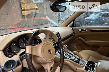 Внедорожник / Кроссовер Porsche Cayenne 2013 в Киеве