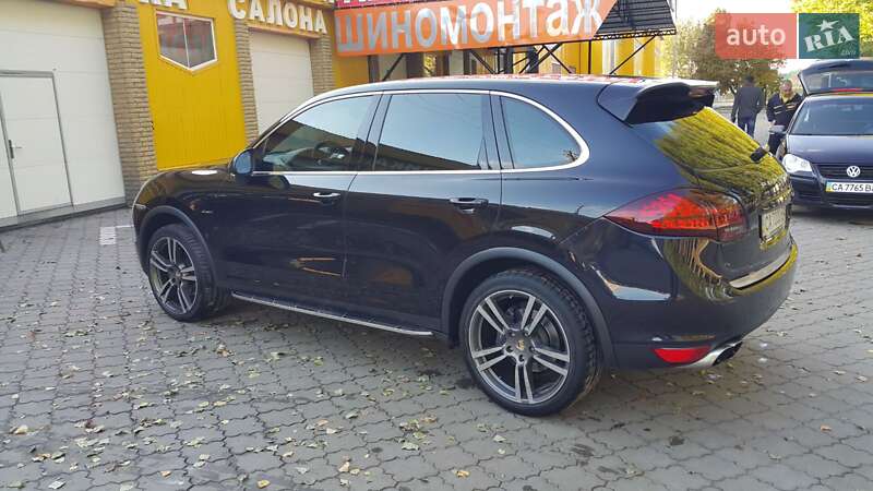 Позашляховик / Кросовер Porsche Cayenne 2010 в Черкасах