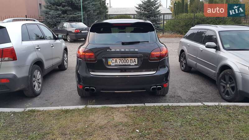 Позашляховик / Кросовер Porsche Cayenne 2010 в Черкасах