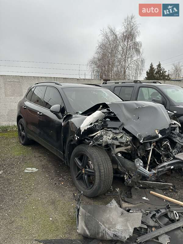 Внедорожник / Кроссовер Porsche Cayenne 2012 в Днепре