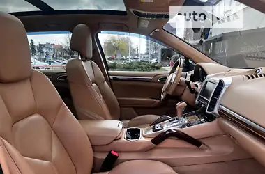 Porsche Cayenne 2012