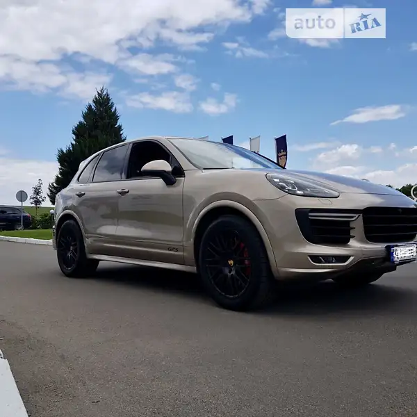 Porsche Cayenne