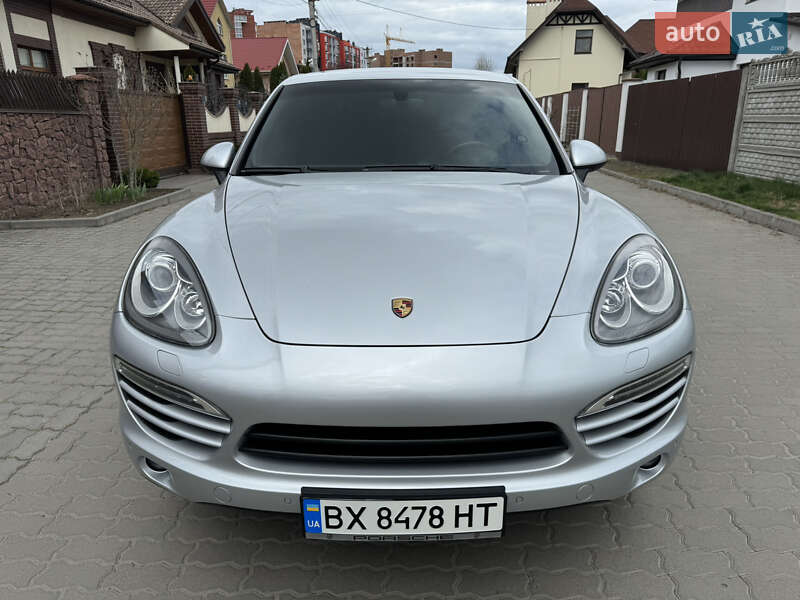 Внедорожник / Кроссовер Porsche Cayenne 2012 в Хмельницком