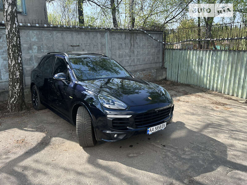 Porsche Cayenne 2016