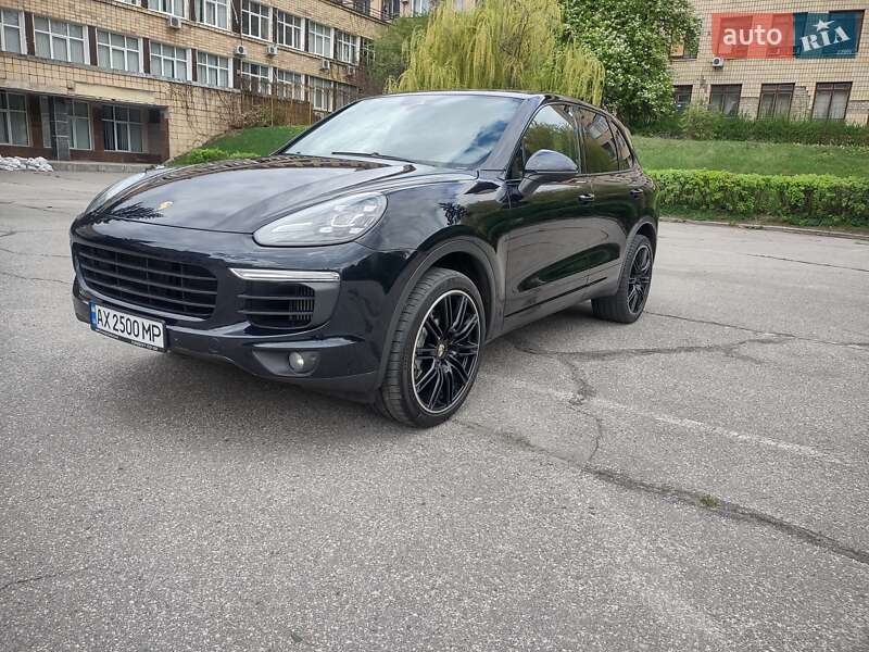 Внедорожник / Кроссовер Porsche Cayenne 2016 в Харькове