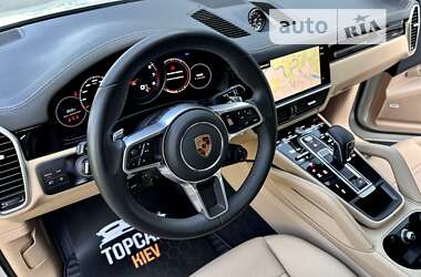 Позашляховик / Кросовер Porsche Cayenne 2022 в Києві