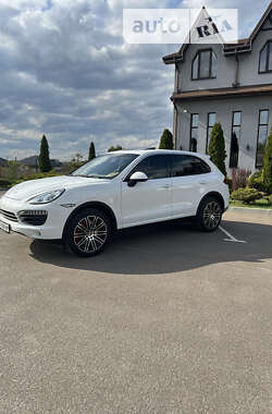 Внедорожник / Кроссовер Porsche Cayenne 2014 в Броварах