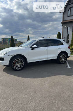 Внедорожник / Кроссовер Porsche Cayenne 2014 в Броварах