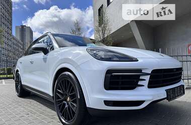 Позашляховик / Кросовер Porsche Cayenne 2022 в Києві