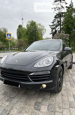Позашляховик / Кросовер Porsche Cayenne 2012 в Києві
