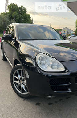 Позашляховик / Кросовер Porsche Cayenne 2004 в 