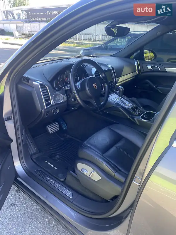 Porsche Cayenne 2010