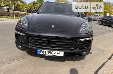Внедорожник / Кроссовер Porsche Cayenne 2015 в Одессе